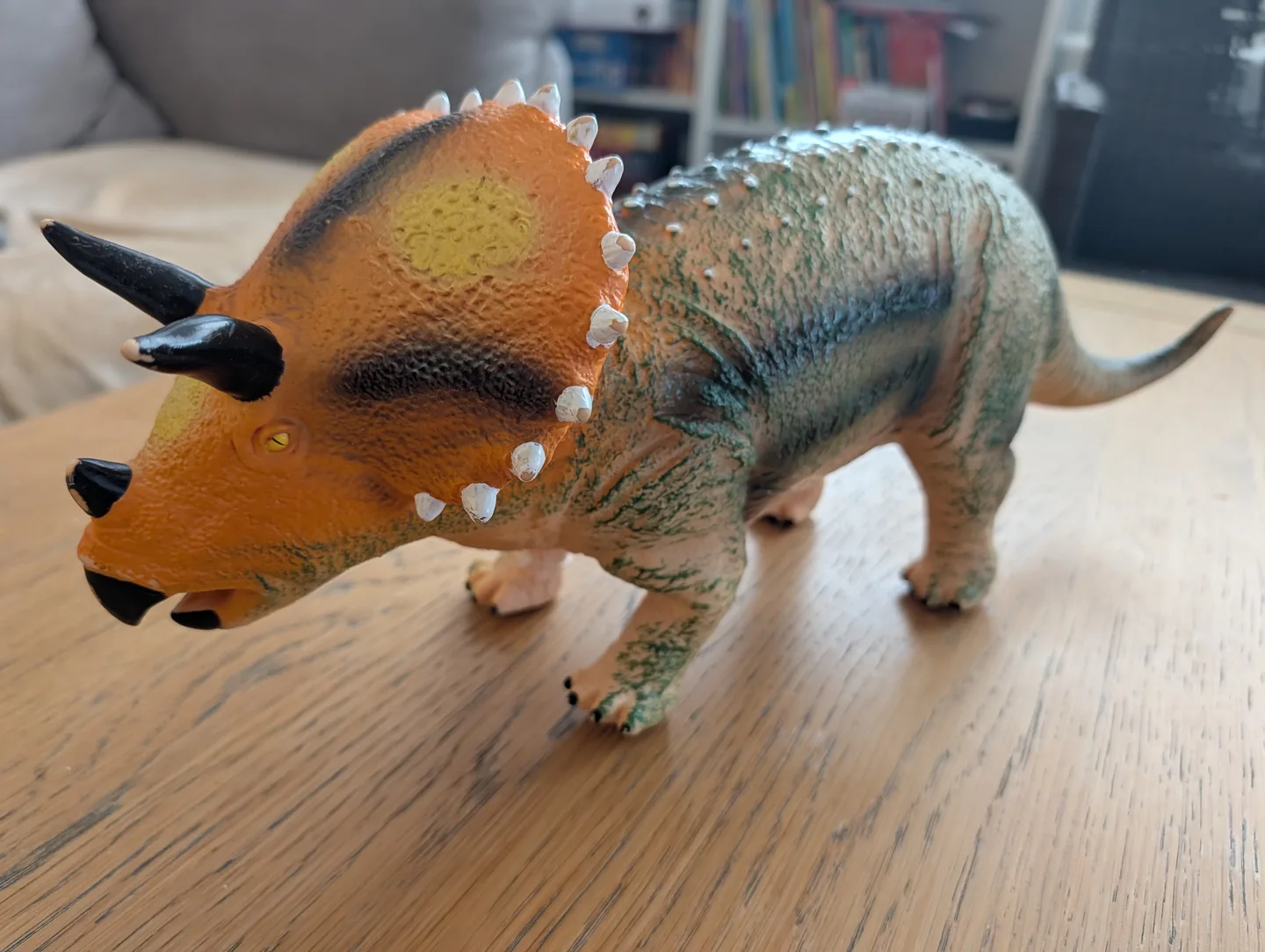 Figurină Triceratops